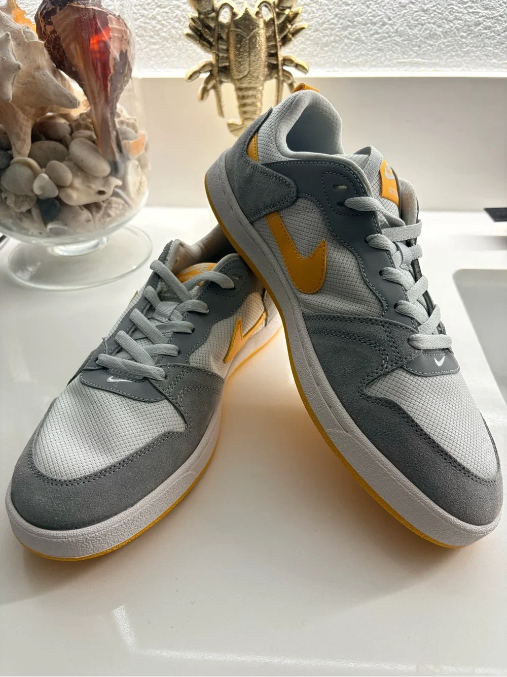 Nike- SB ALLEYOOP Men's Gray and Yellow Low-Top Sneakers